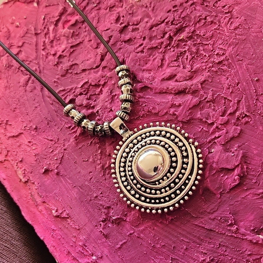 Traditional Beautiful Oxidized Silver Leather  Strap Necklace - Picture 11 of 13